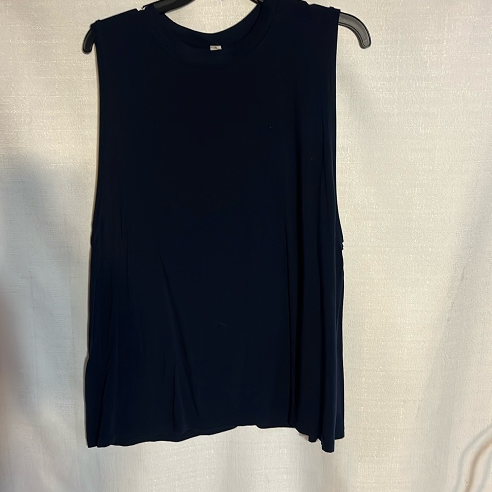 Lululemon shirt
